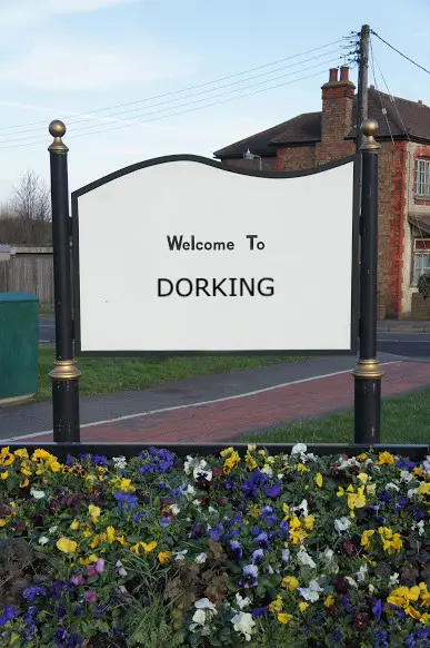 Welcome to Dorking sign